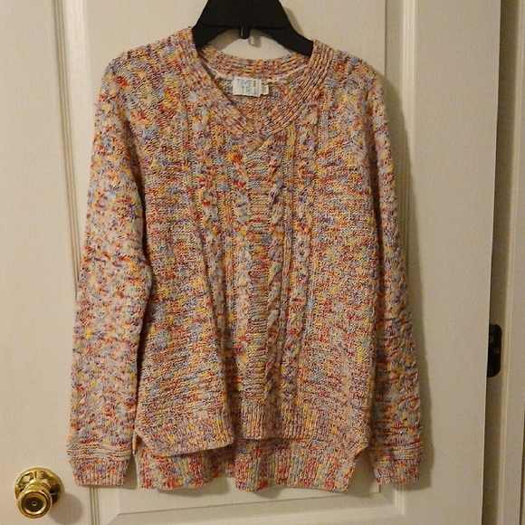 Time and Tru Sweaters - Time and Tru Multicolor Knit V- Neck Sweater